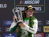 NASCAR Brasil: “Trabalho por esse sonho”, diz Tatiana Calderón após vitória histórica