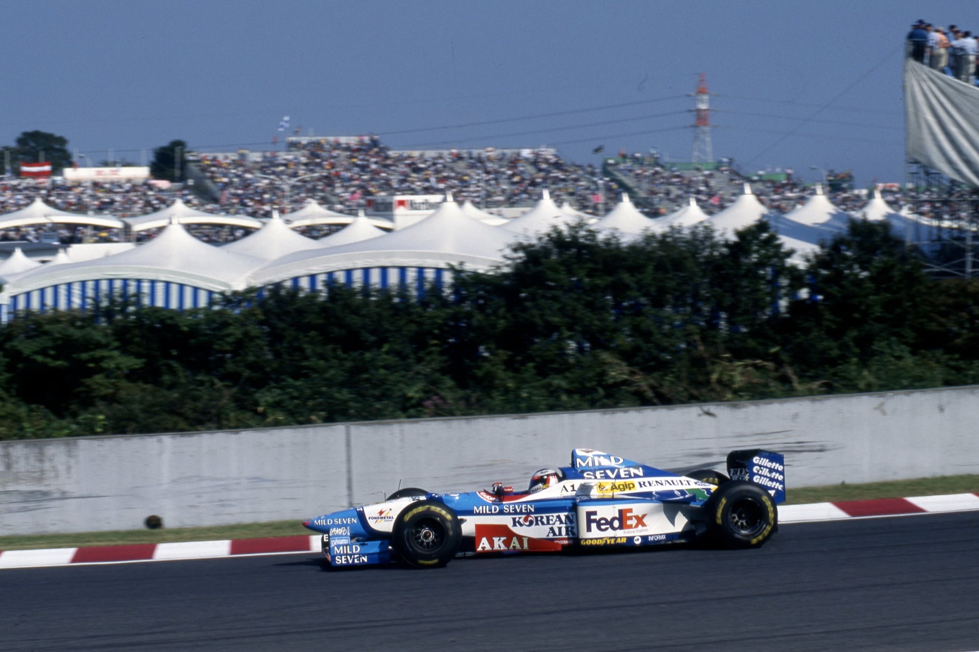 Jean Alesi (FRA) Benetton B197 Renault Mild Seven Benetton Renault