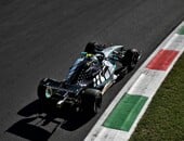F1: Antonelli encara penalidade e destaca ajuda a Russell