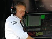 F1: Chefe da Cadillac mantém mistério sobre assinar com Ocon para reserva em 2027