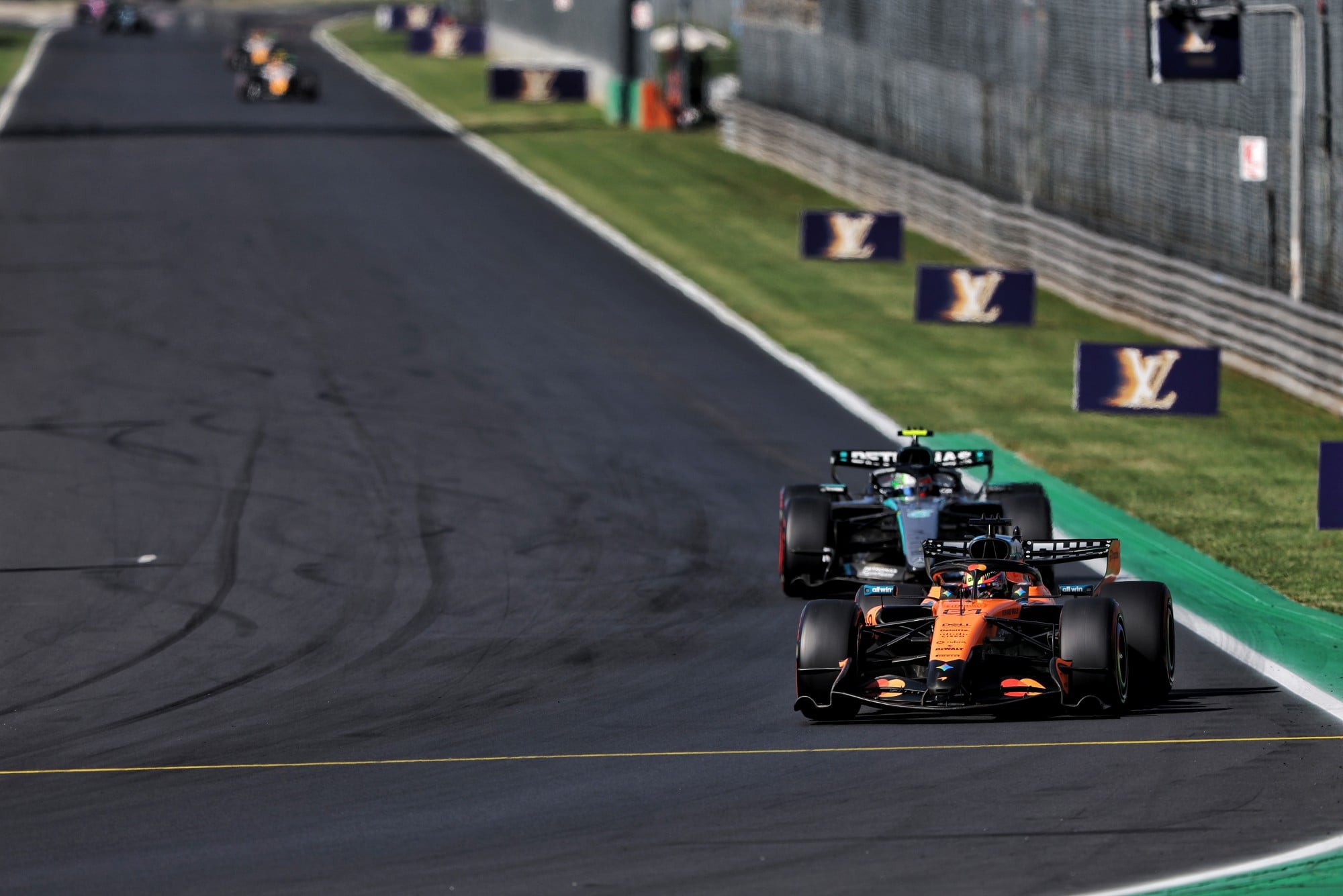 Oscar Piastri (AUS) McLaren F1 Team MCL40.