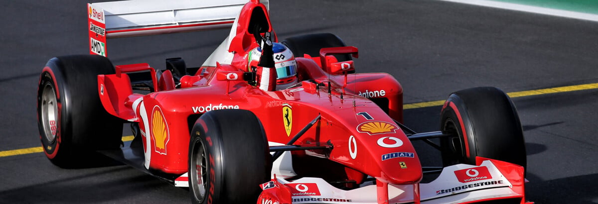 F1: Barrichello e Vettel pilotam F2002 em homenagem a Schumacher F1: Barrichello e Vettel pilotam F2002 em homenagem a Schumacher