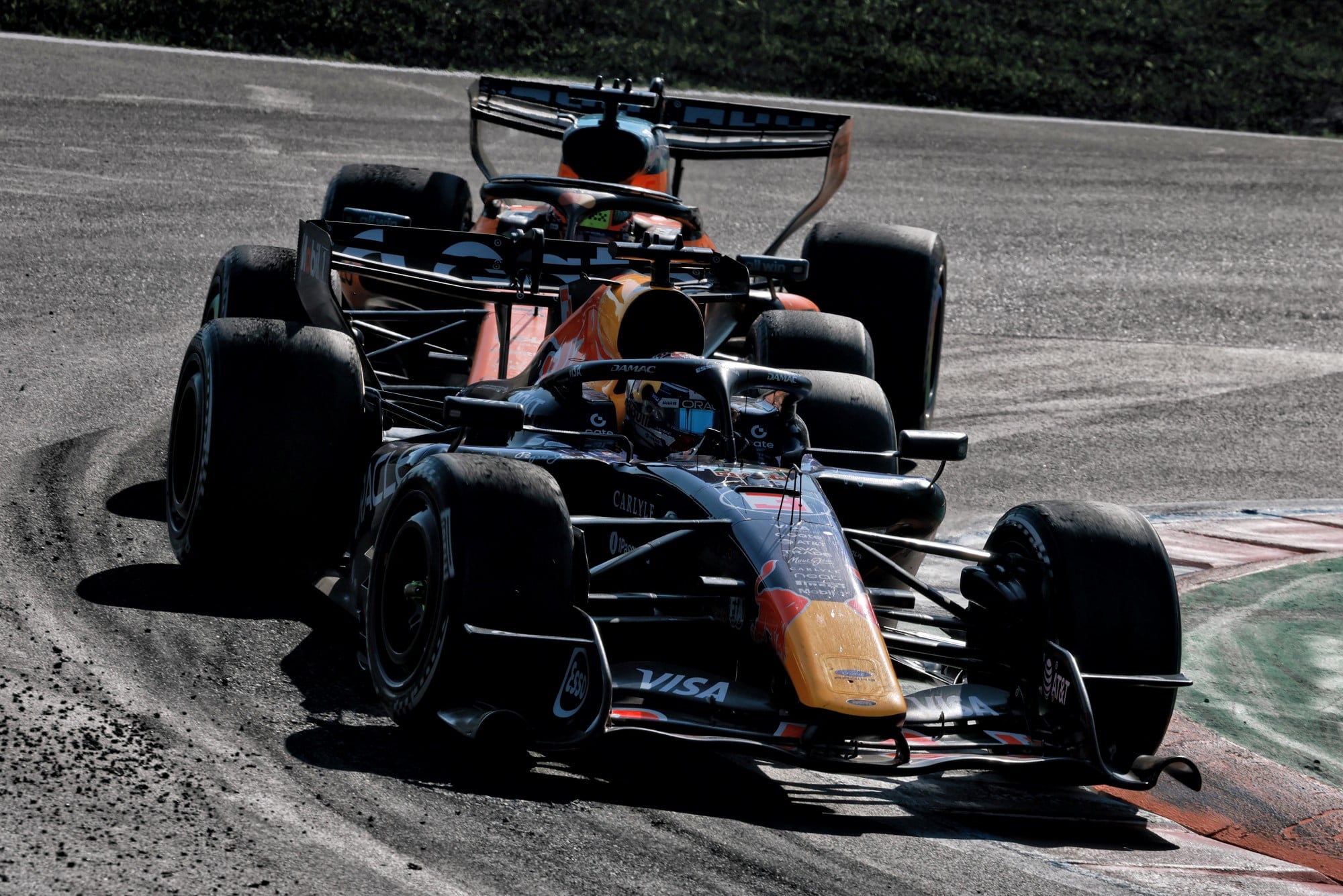 F1: Verstappen diz que parecia "uma tartaruga" em briga por posição em Monza Max Verstappen (NLD) Red Bull Racing RB22.