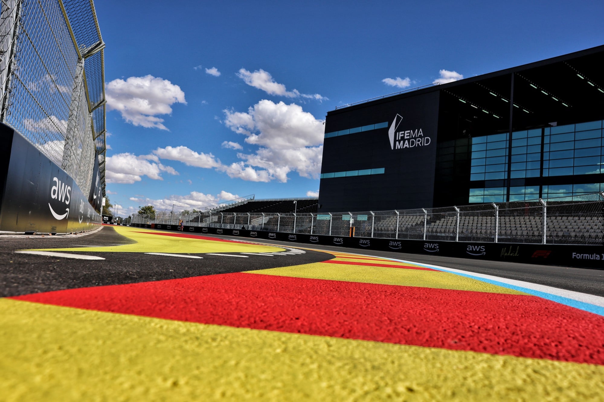 F1: Gasly alerta para armadilhas do Madring e aposta em bandeira vermelha Circuit atmosphere - track detail.