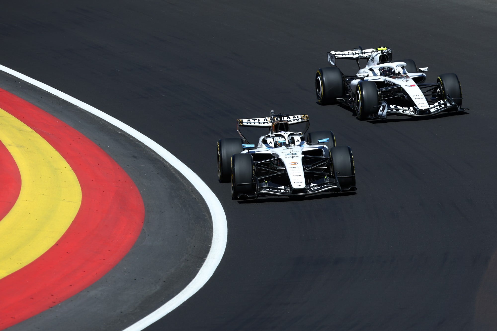 Confira as imagens desta sexta-feira da F1 no Madring Alexander Albon (THA) Williams F1 Team FW48.
