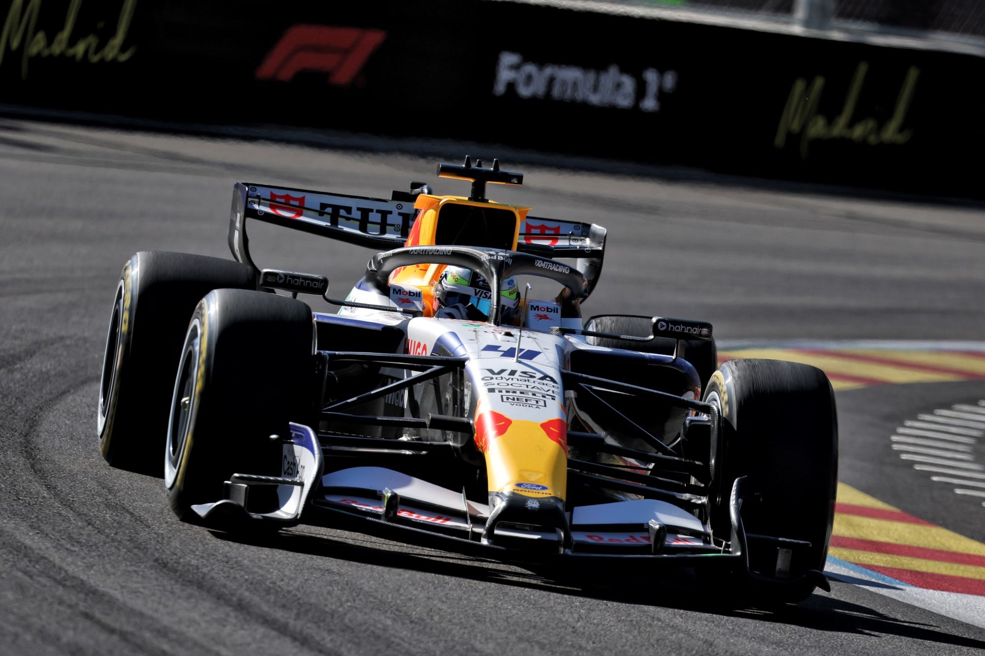 Confira as imagens desta sexta-feira da F1 no Madring Arvid Lindblad (GBR) Racing Bulls Formula One Team VCARB 03.