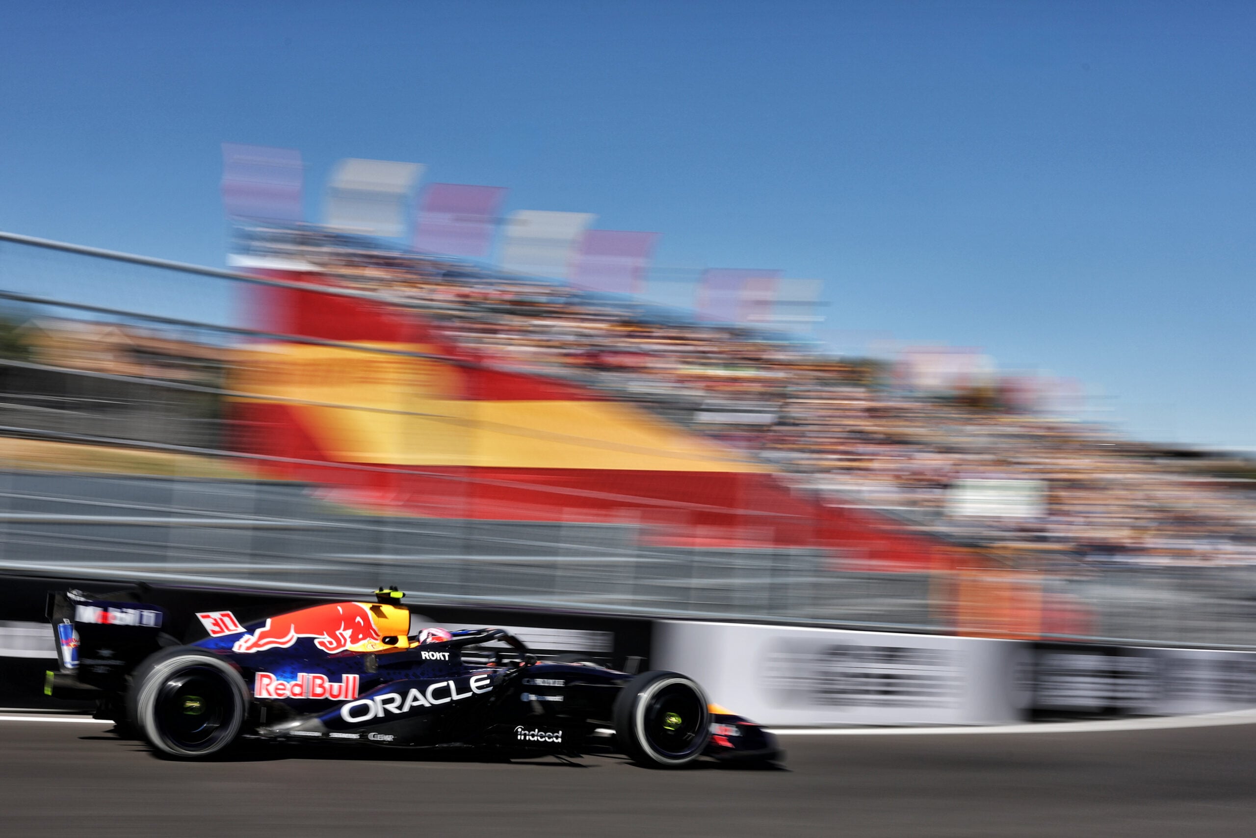 F1: Confira a galeria de fotos deste sábado do GP da Espanha 2026 Liam Lawson (NZL) Red Bull Racing RB22.