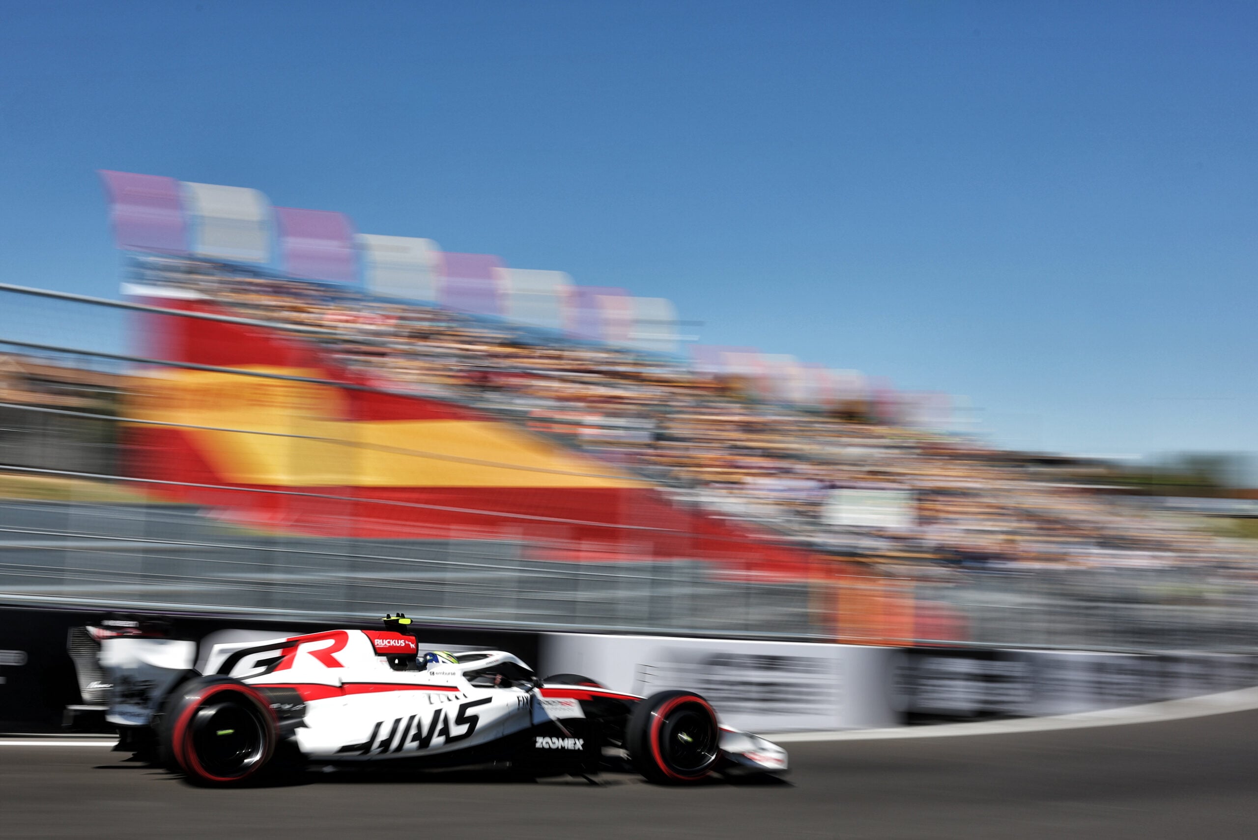F1: Confira a galeria de fotos deste sábado do GP da Espanha 2026 Oliver Bearman (GBR) Haas F1 Team VF-26.