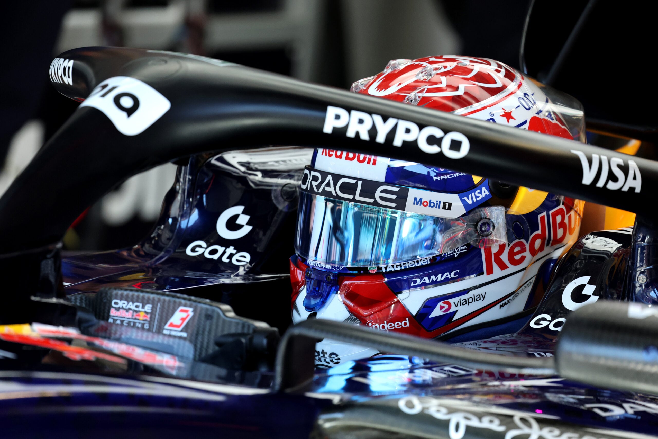 F1: Confira a galeria de fotos deste sábado do GP da Espanha 2026 Max Verstappen (NLD) Red Bull Racing RB22.
