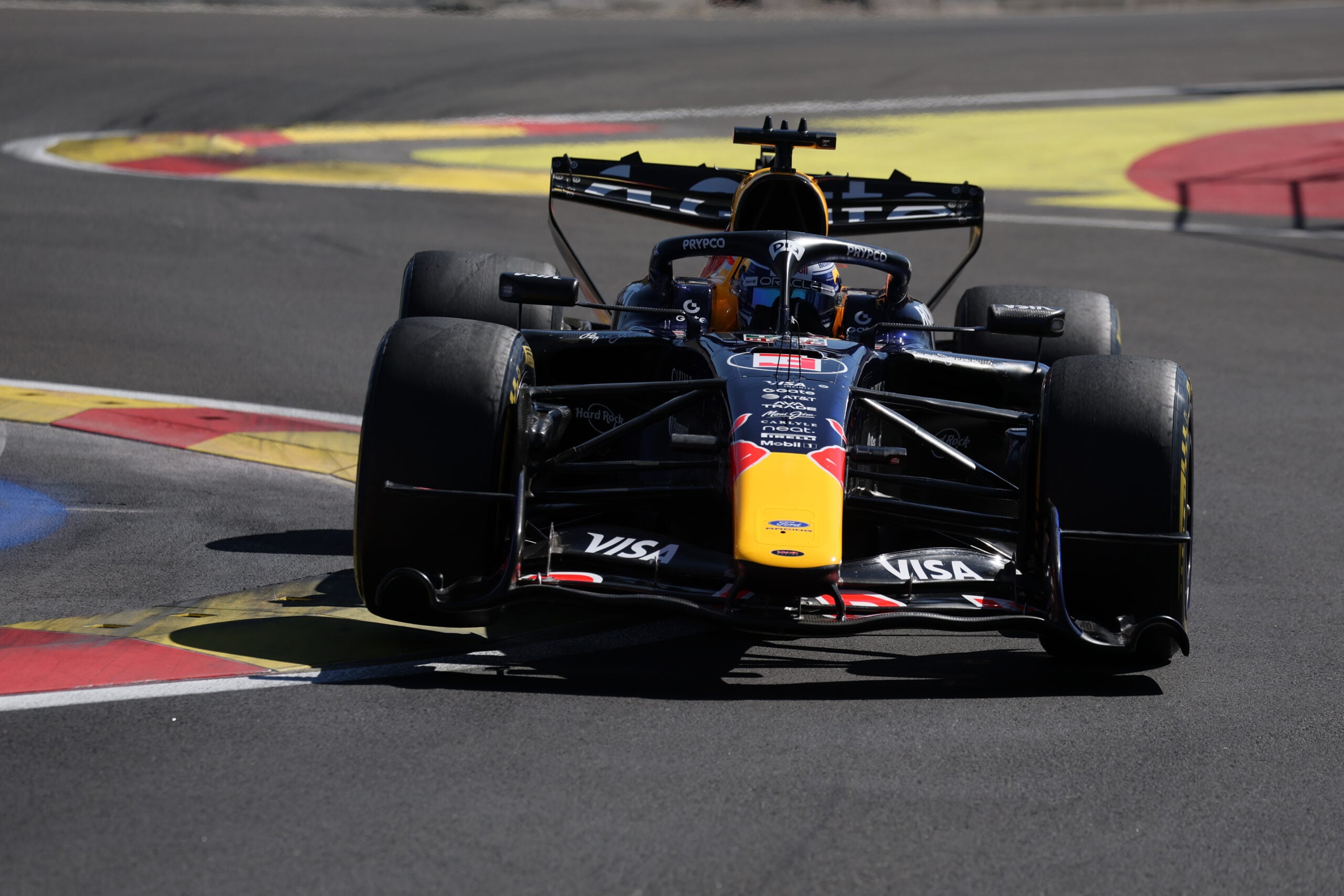 F1: Confira a galeria de fotos deste sábado do GP da Espanha 2026 Max Verstappen (NLD) Red Bull Racing RB22.
