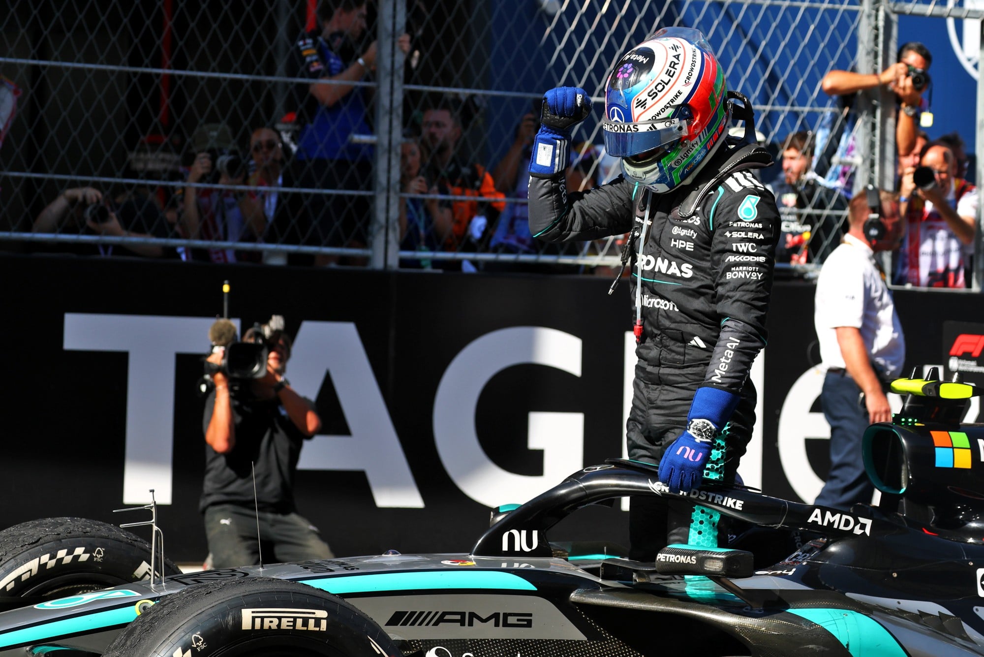 F1: Confira as imagens do GP da Espanha 2026, no Madring Race winner Andrea Kimi Antonelli (ITA) Mercedes AMG Formula One Team W17 celebrates in parc ferme.