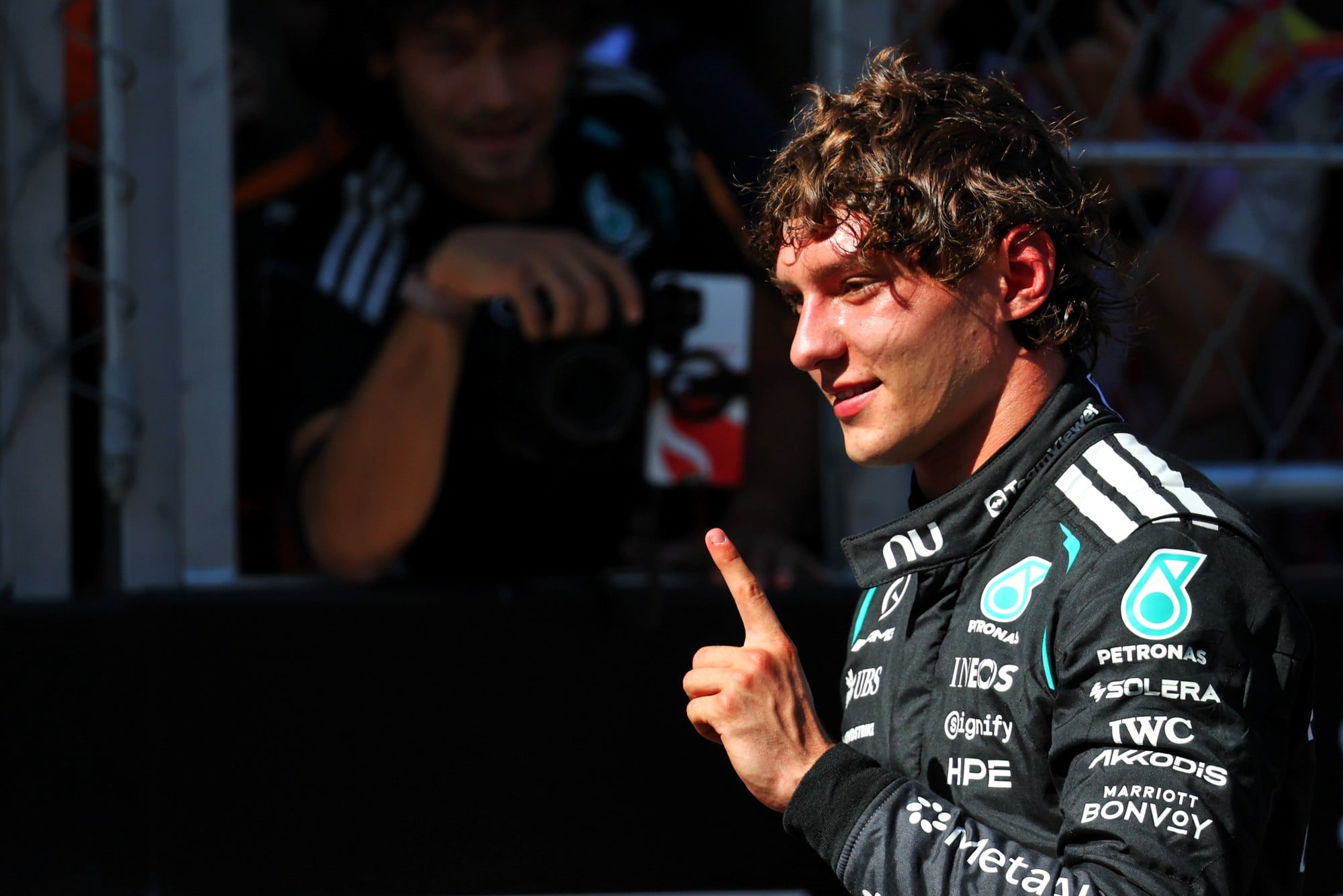 F1: Confira as imagens do GP da Espanha 2026, no Madring Race winner Andrea Kimi Antonelli (ITA) Mercedes AMG Formula One Team celebrates in parc ferme.