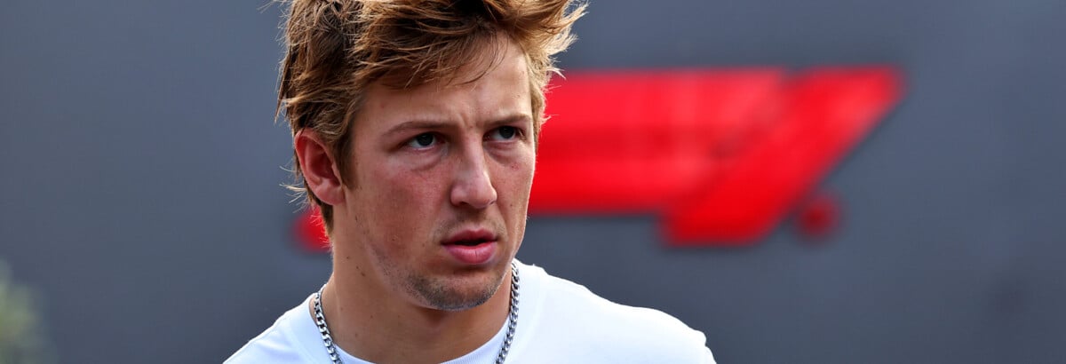 F1: Lawson diz que batida com companheiro Lindblad "não foi situação ideal" em Baku F1: Lawson diz que batida com companheiro Lindblad “não foi situação ideal” em Baku