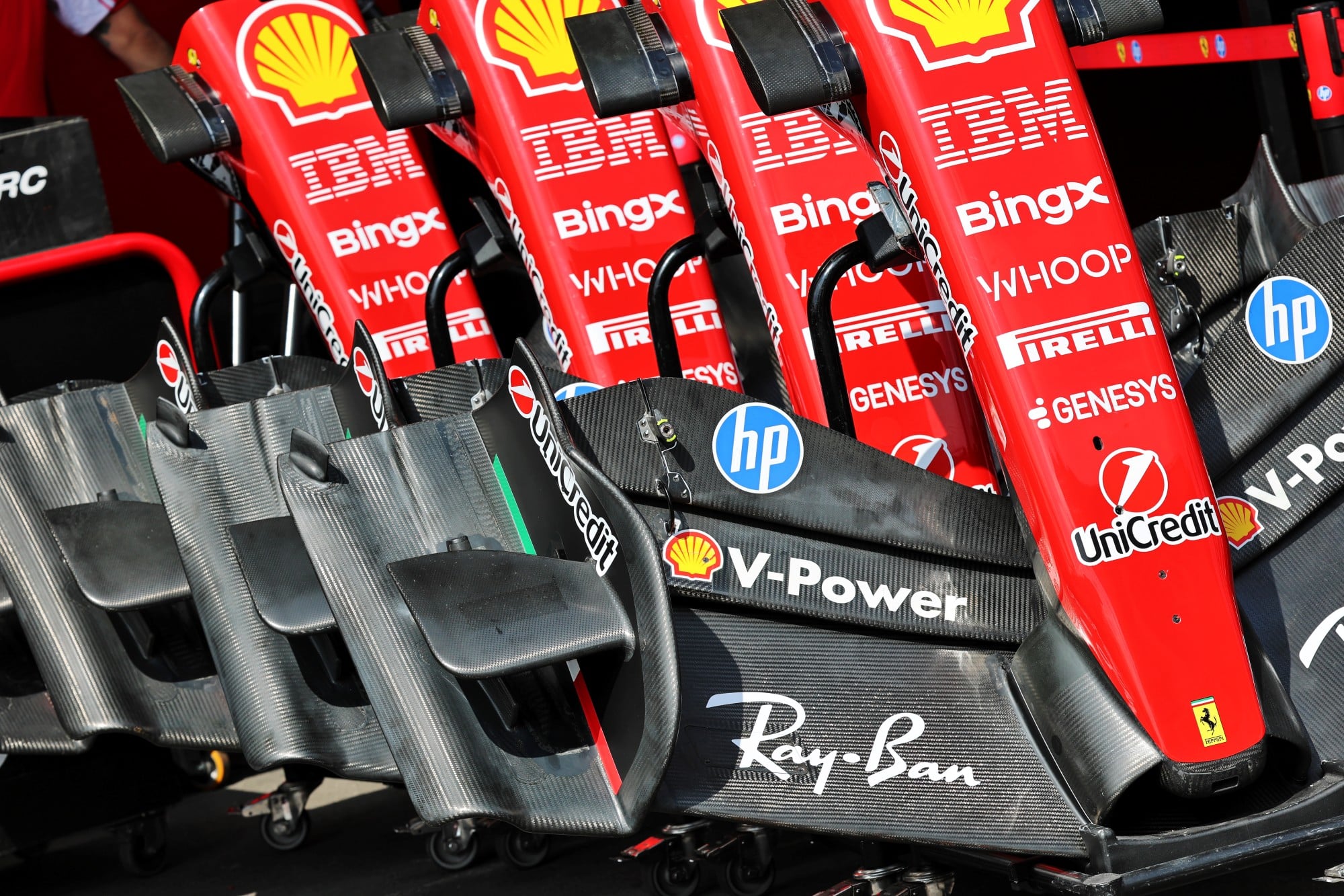 F1: Confira as imagens desta sexta-feira da F1 em Baku Scuderia Ferrari SF-26 nosecones.