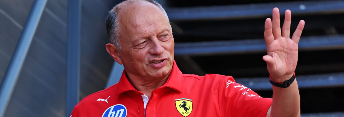 F1: Villeneuve destaca apoio de Hamilton e Leclerc a Vasseur na Ferrari