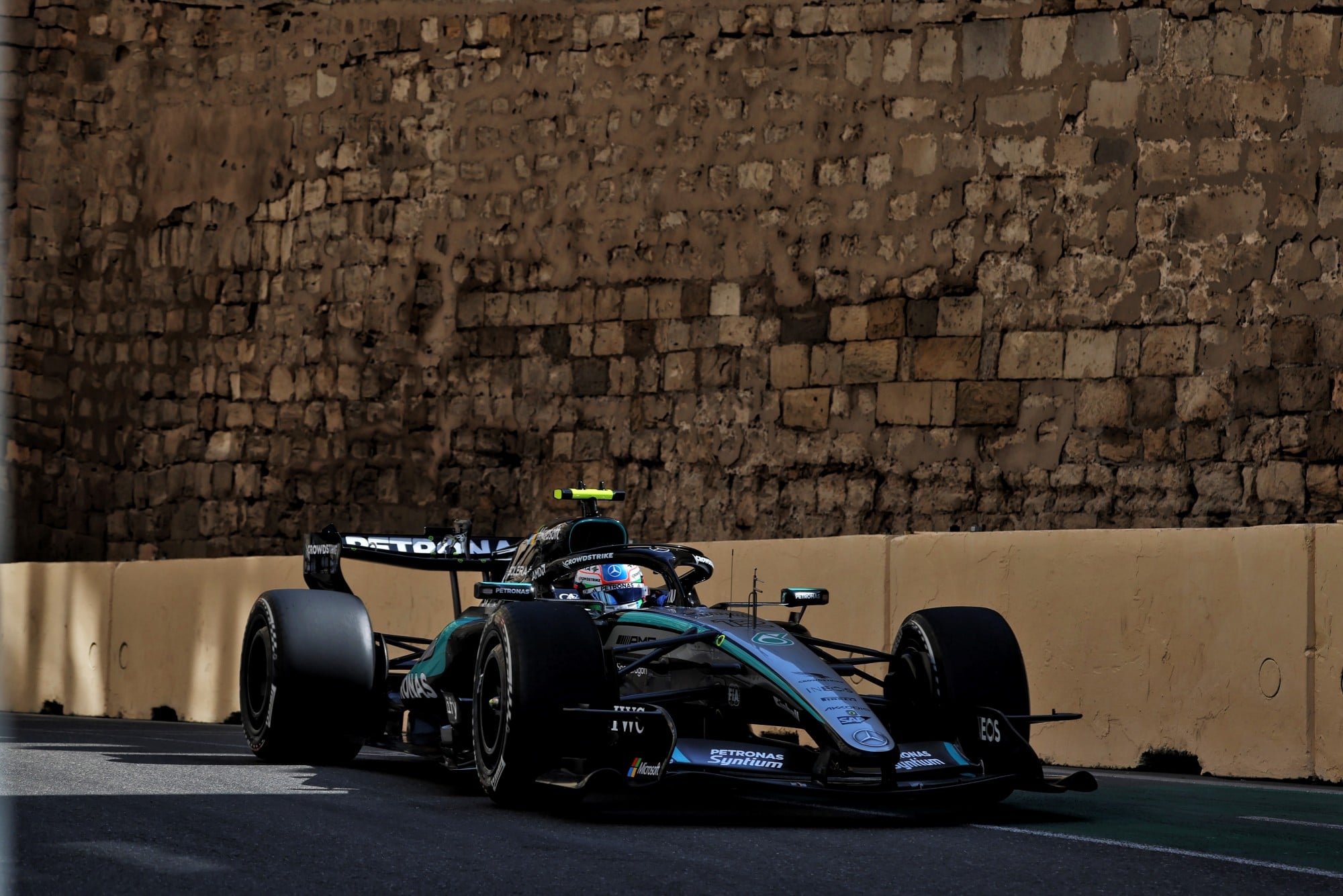 F1: Confira as imagens desta sexta-feira da F1 em Baku Andrea Kimi Antonelli (ITA) Mercedes AMG Formula One Team W17.