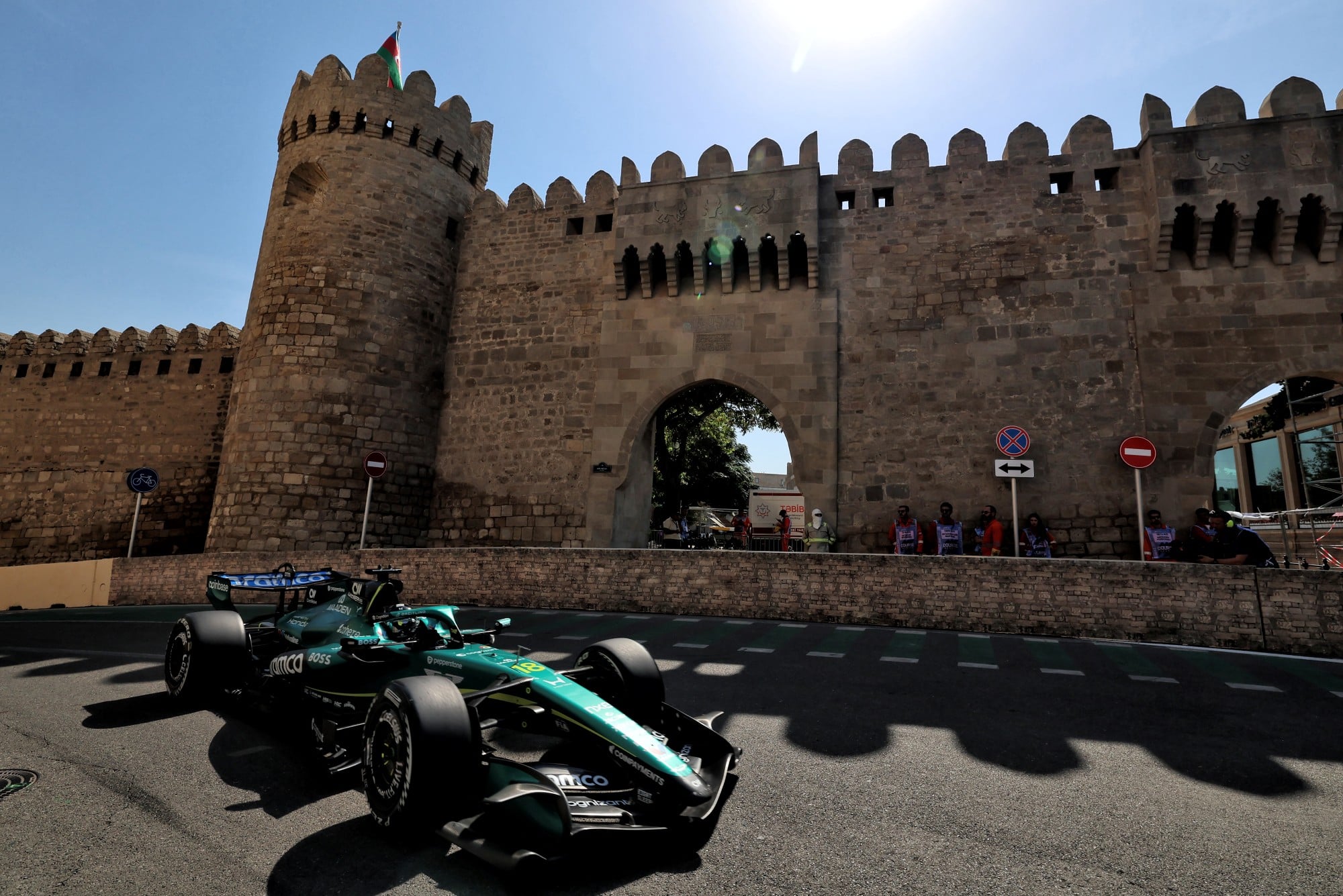 F1: Confira as imagens desta sexta-feira da F1 em Baku Lance Stroll (CDN) Aston Martin F1 Team AMR26.