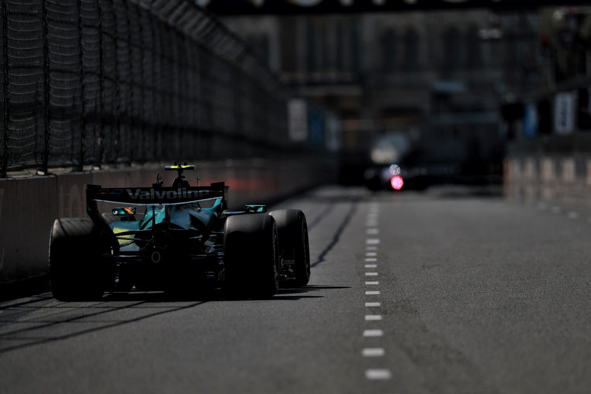 F1: Confira as imagens desta sexta-feira da F1 em Baku Fernando Alonso (ESP) Aston Martin F1 Team AMR26.