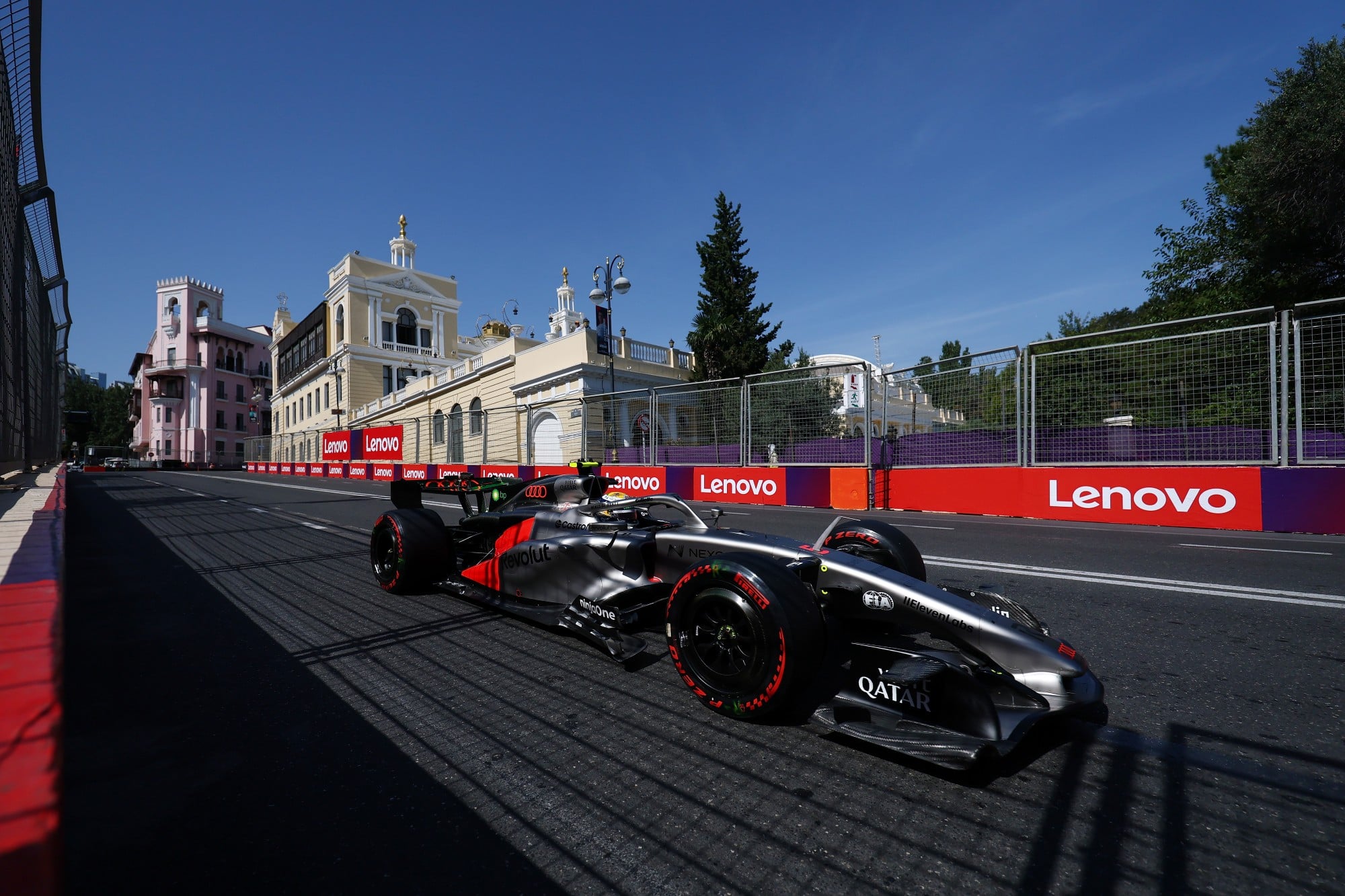 F1: Confira as imagens desta sexta-feira da F1 em Baku Gabriel Bortoleto (BRA) Audi F1 Team R26.