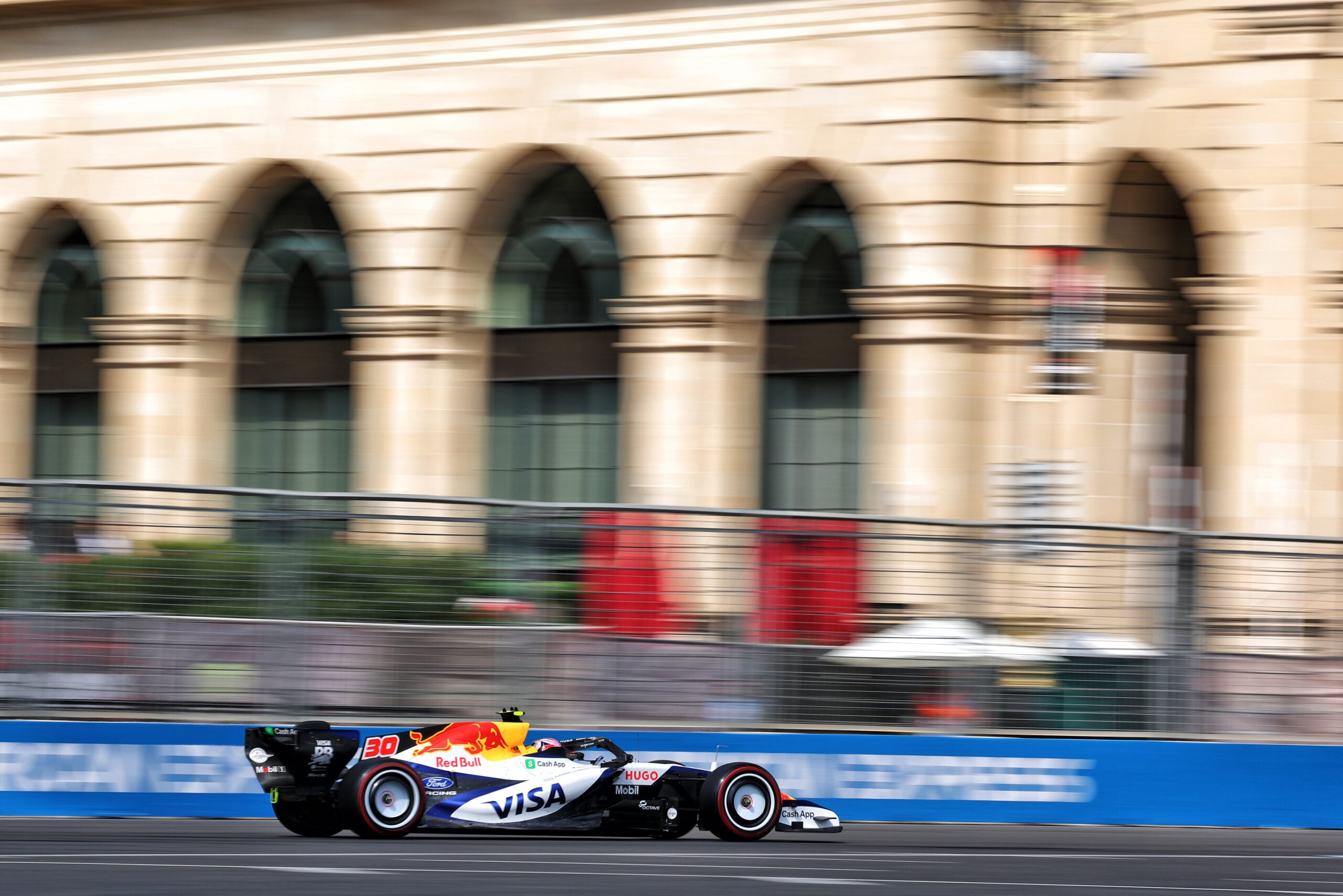 F1: Confira as imagens desta sexta-feira do GP do Azerbaijão 2026 Liam Lawson (NZL) Racing Bulls Formula One Team VCARB 03.