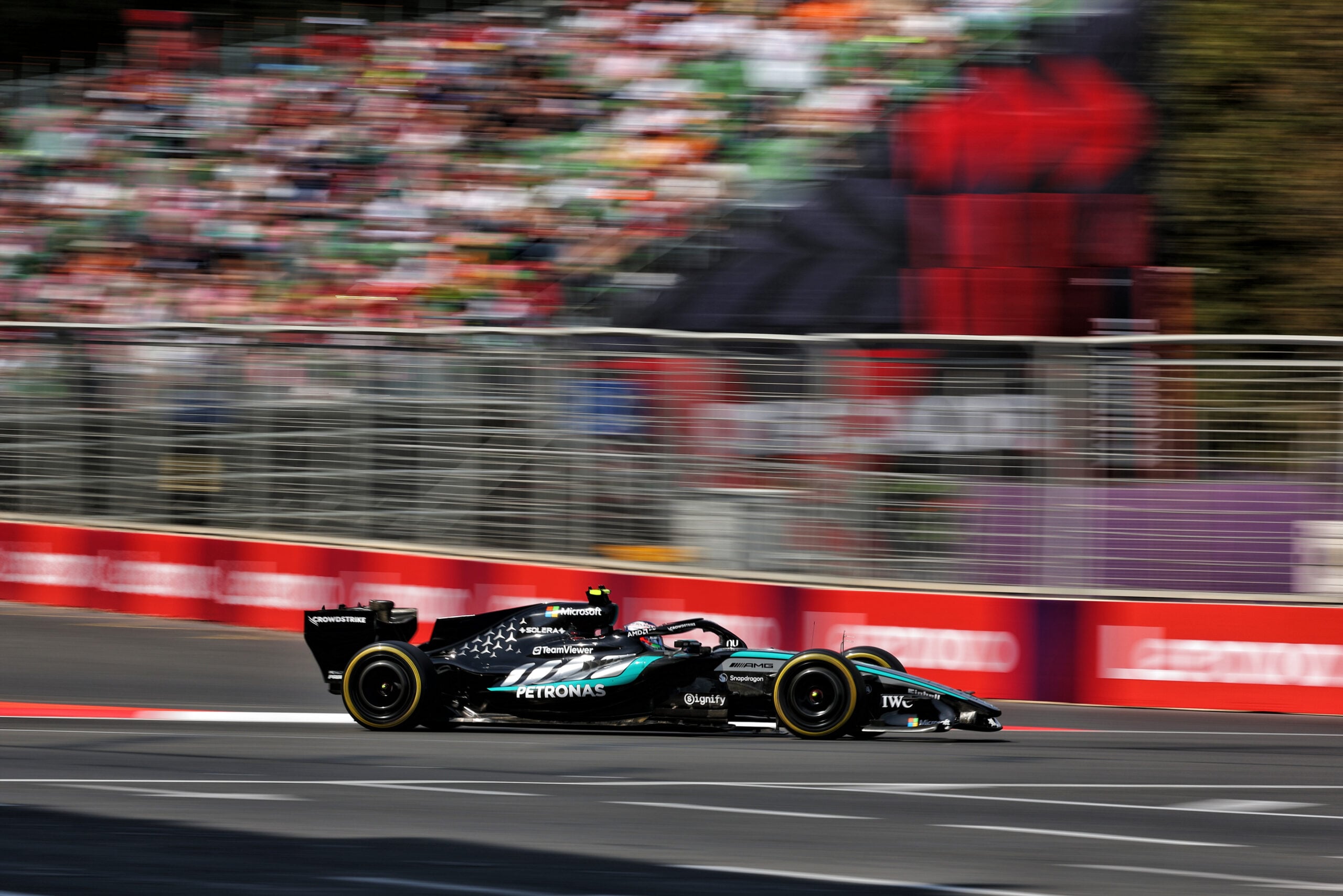 F1: Confira as imagens desta sexta-feira do GP do Azerbaijão 2026 Andrea Kimi Antonelli (ITA) Mercedes AMG Formula One Team W17.