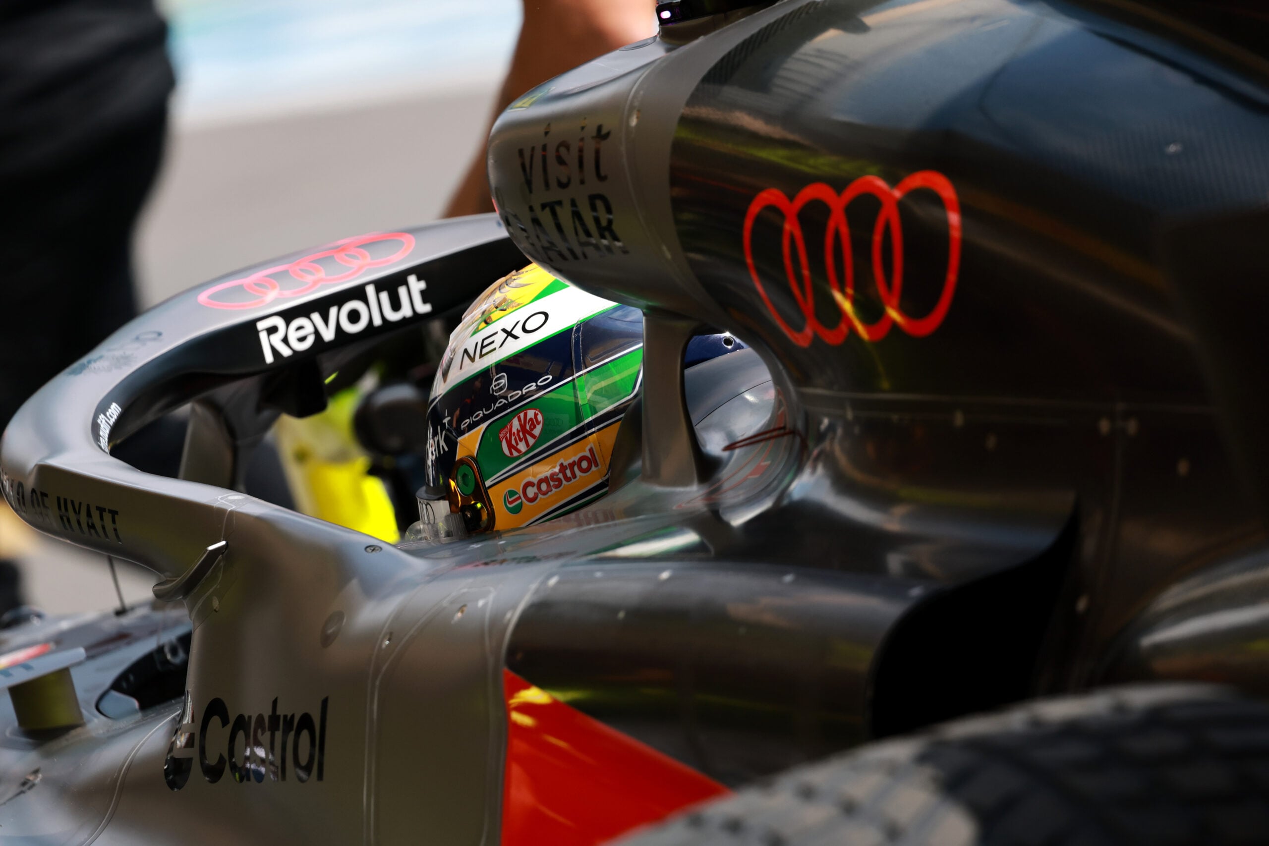 F1: Confira as imagens desta sexta-feira do GP do Azerbaijão 2026 Gabriel Bortoleto (BRA) Audi F1 Team R26.