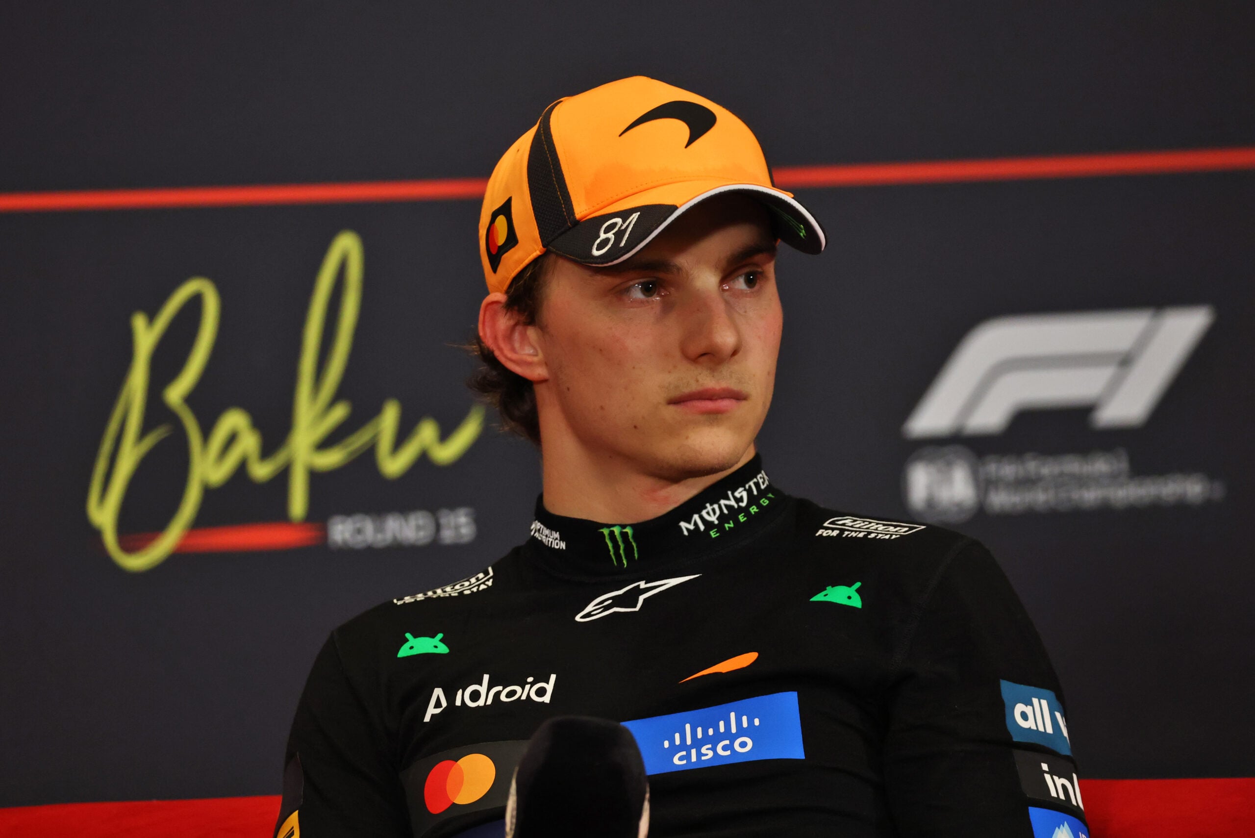 F1: Confira as imagens desta sexta-feira do GP do Azerbaijão 2026 Oscar Piastri (AUS) McLaren F1 Team in the post qualifying FIA Press Conference.