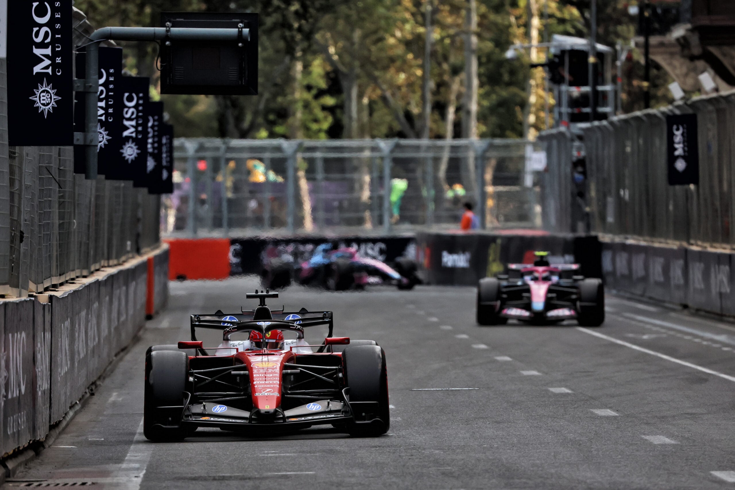 F1: Confira as imagens desta sexta-feira do GP do Azerbaijão 2026 Charles Leclerc (MON) Scuderia Ferrari SF-26.