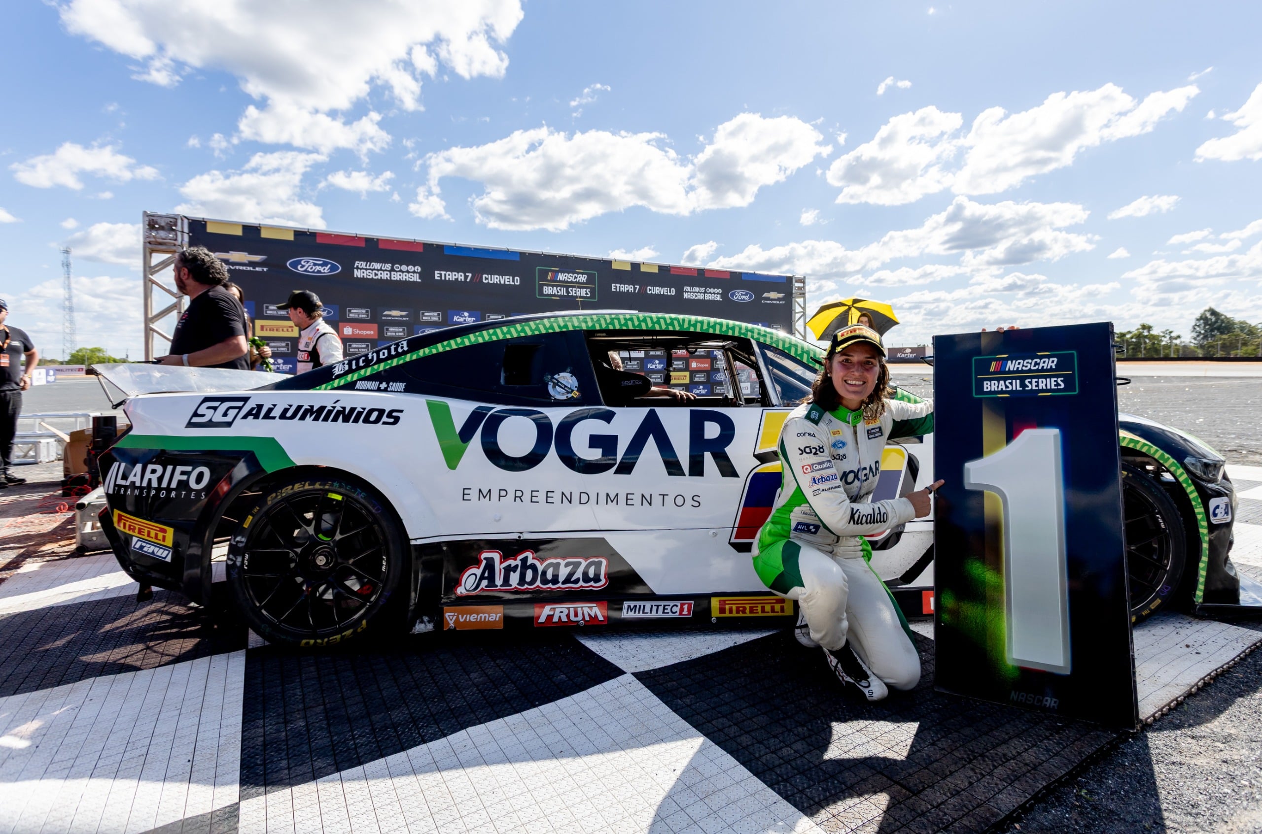 Participação feminina no grid marca recorde para a NASCAR Brasil em Chapecó Tatiana Calderón