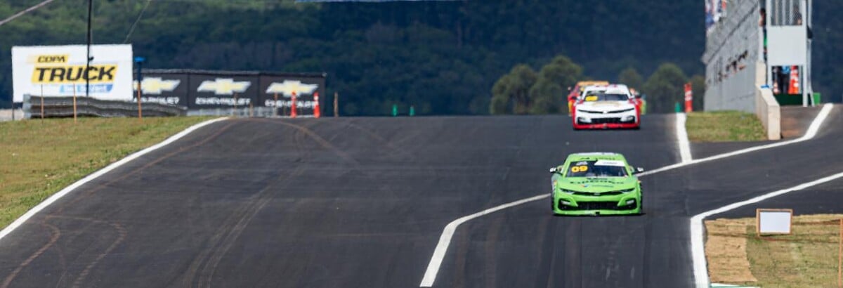 NASCAR Brasil: Ricardo Maurício comanda segundo treino no oval de Chapecó NASCAR Brasil: Ricardo Maurício comanda segundo treino no oval de Chapecó