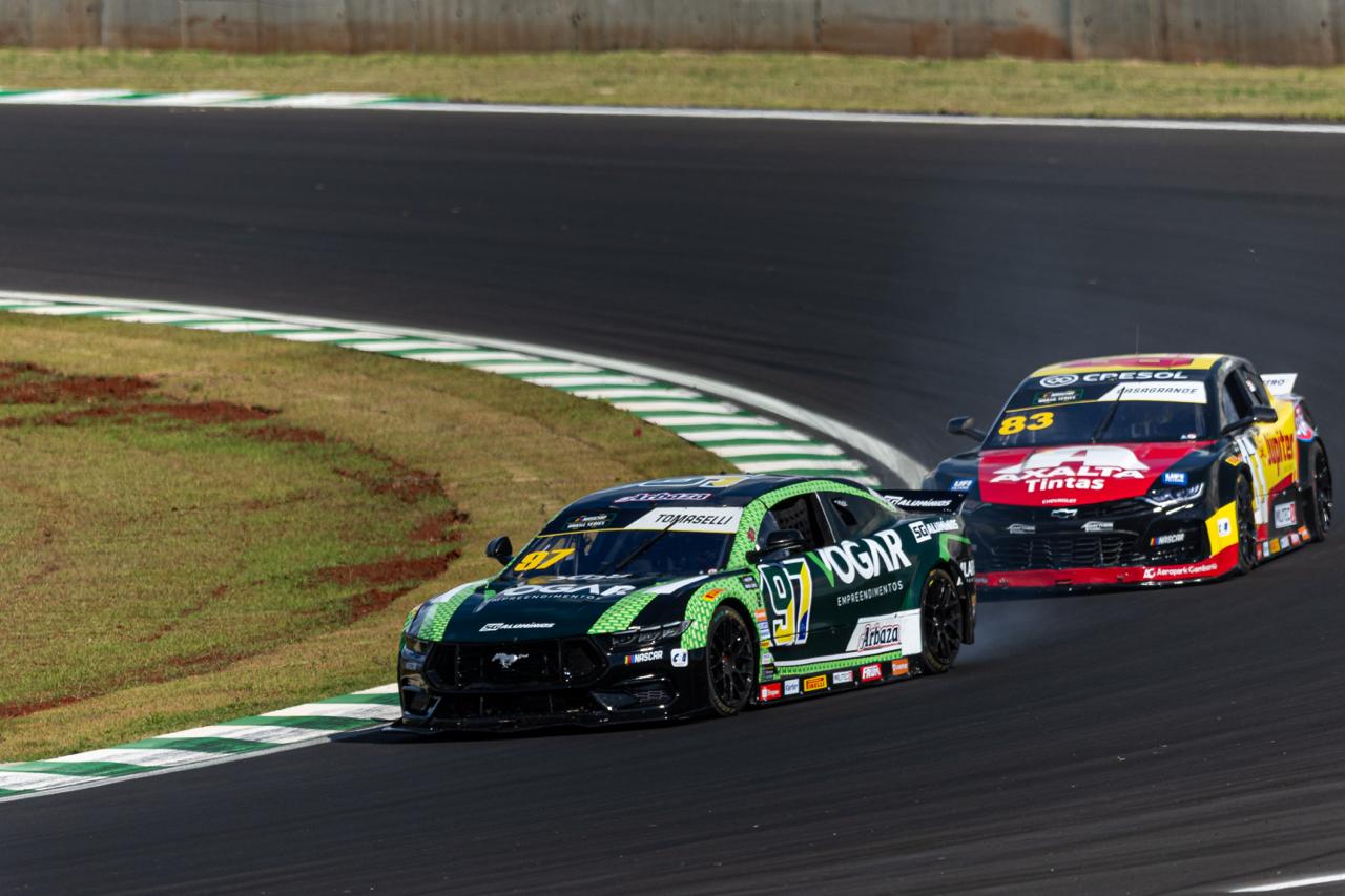 NASCAR Brasil: Casagrande surpreende no fim e fica com pole inédita em Chapecó NASCAR Brasil: Casagrande surpreende no fim e fica com pole inédita em Chapecó