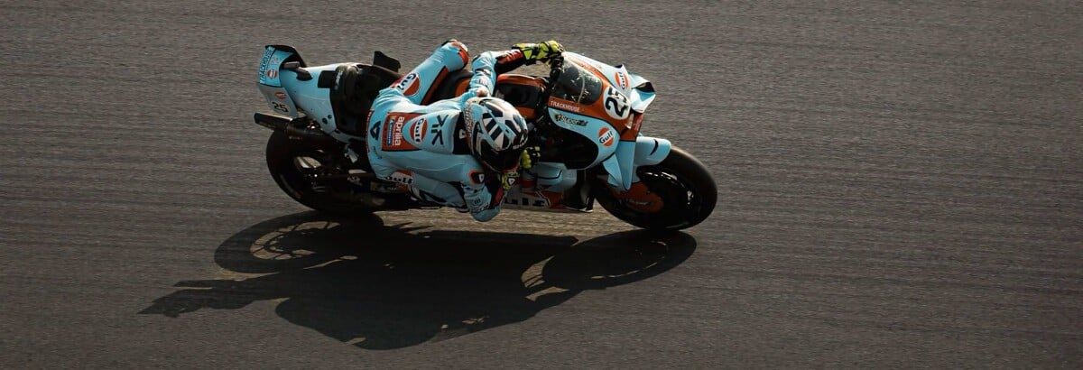 MotoGP: Fernández supera Bezzecchi e garante pole para o GP da Indonésia