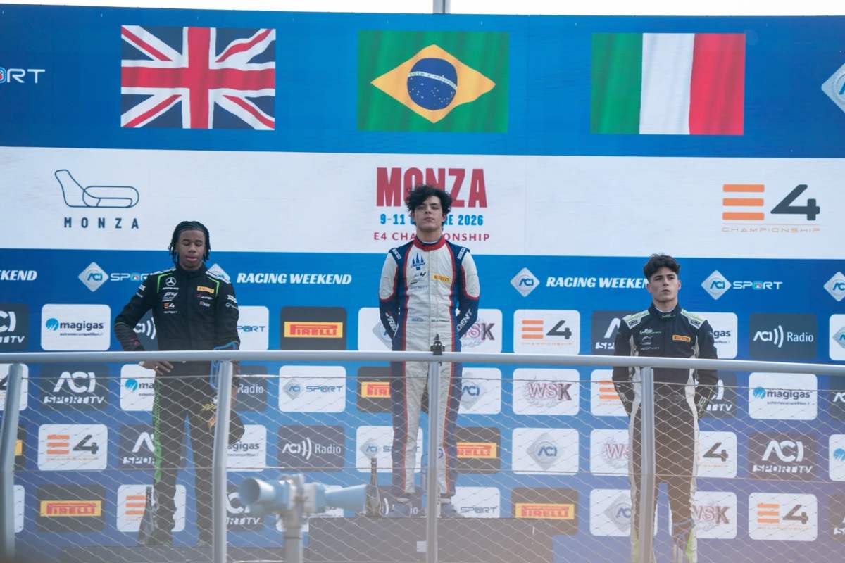 Augustus Toniolo coloca Brasil no topo em Monza com pole e vitória na sua categoria no E4 Championship