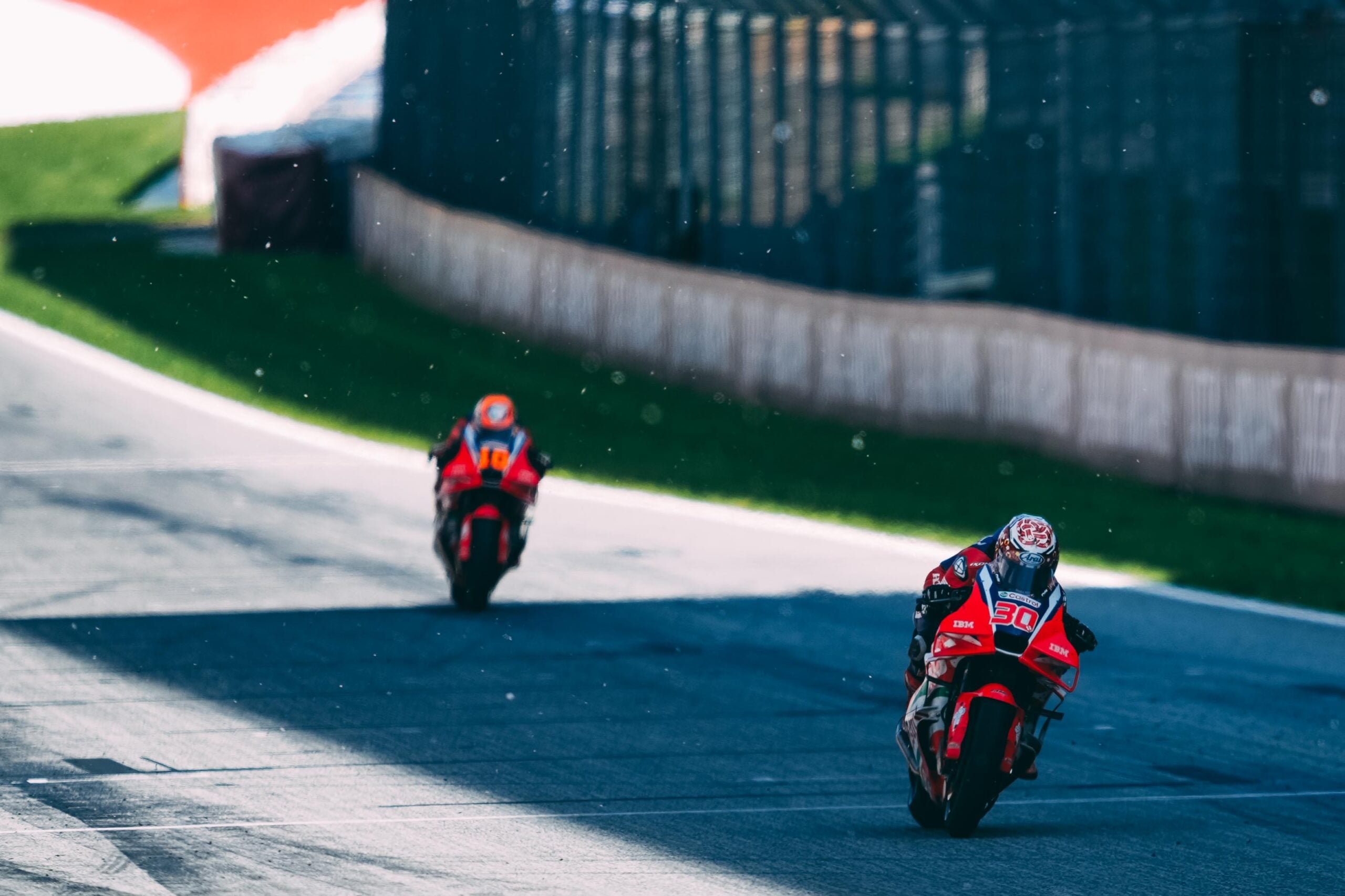 MotoGP: Nakagami fratura clavícula em queda durante treino e está fora do GP do Japão Takaaki Nakagami
