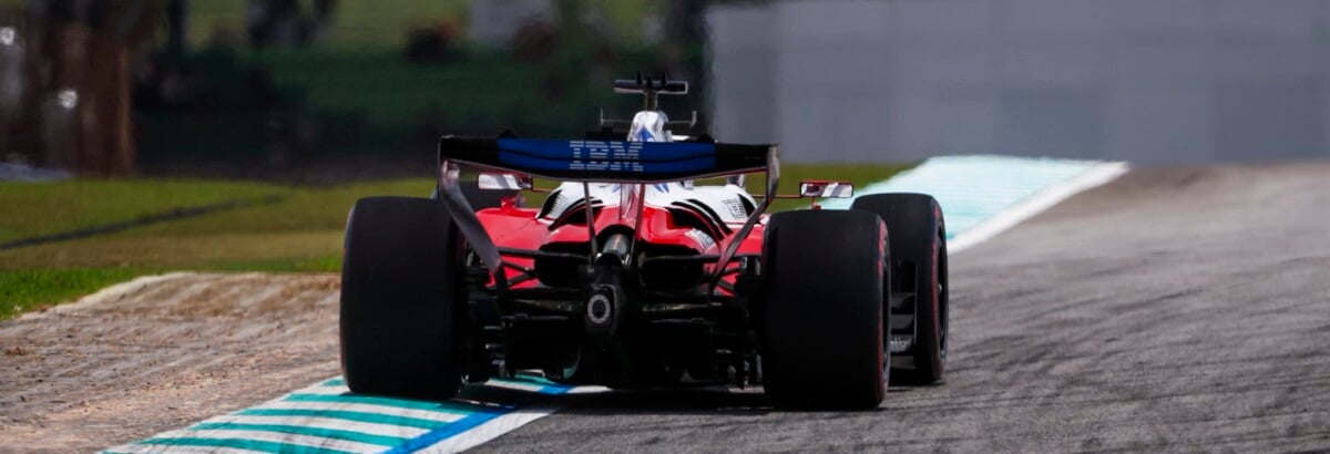 F1: Leclerc anota melhor tempo do TL2 do GP do Bahrein na Malásia; Bortoleto para na pista F1: Leclerc anota melhor tempo do TL2 do GP do Bahrein na Malásia; Bortoleto para na pista