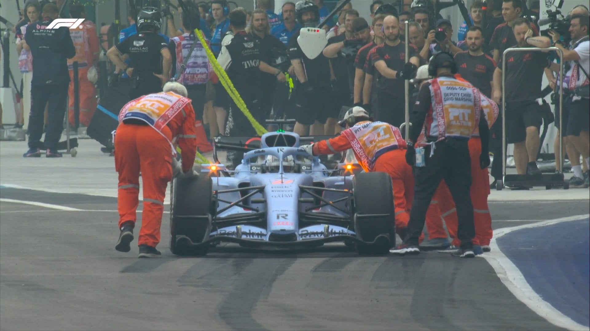F1: Russell dita ritmo e lidera treino livre único no GP de Singapura; Antonelli é 7º F1: Russell dita ritmo e lidera treino livre único no GP de Singapura; Antonelli é 7º