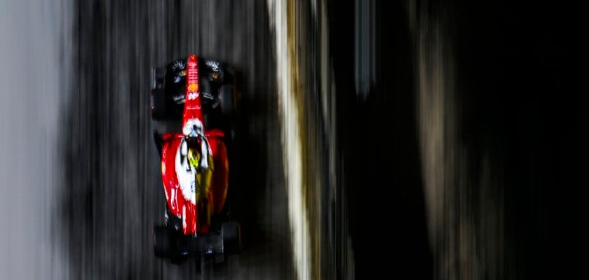 F1: Problema no rádio pode ter afetado episódio entre Hamilton e Ferrari em Singapura
