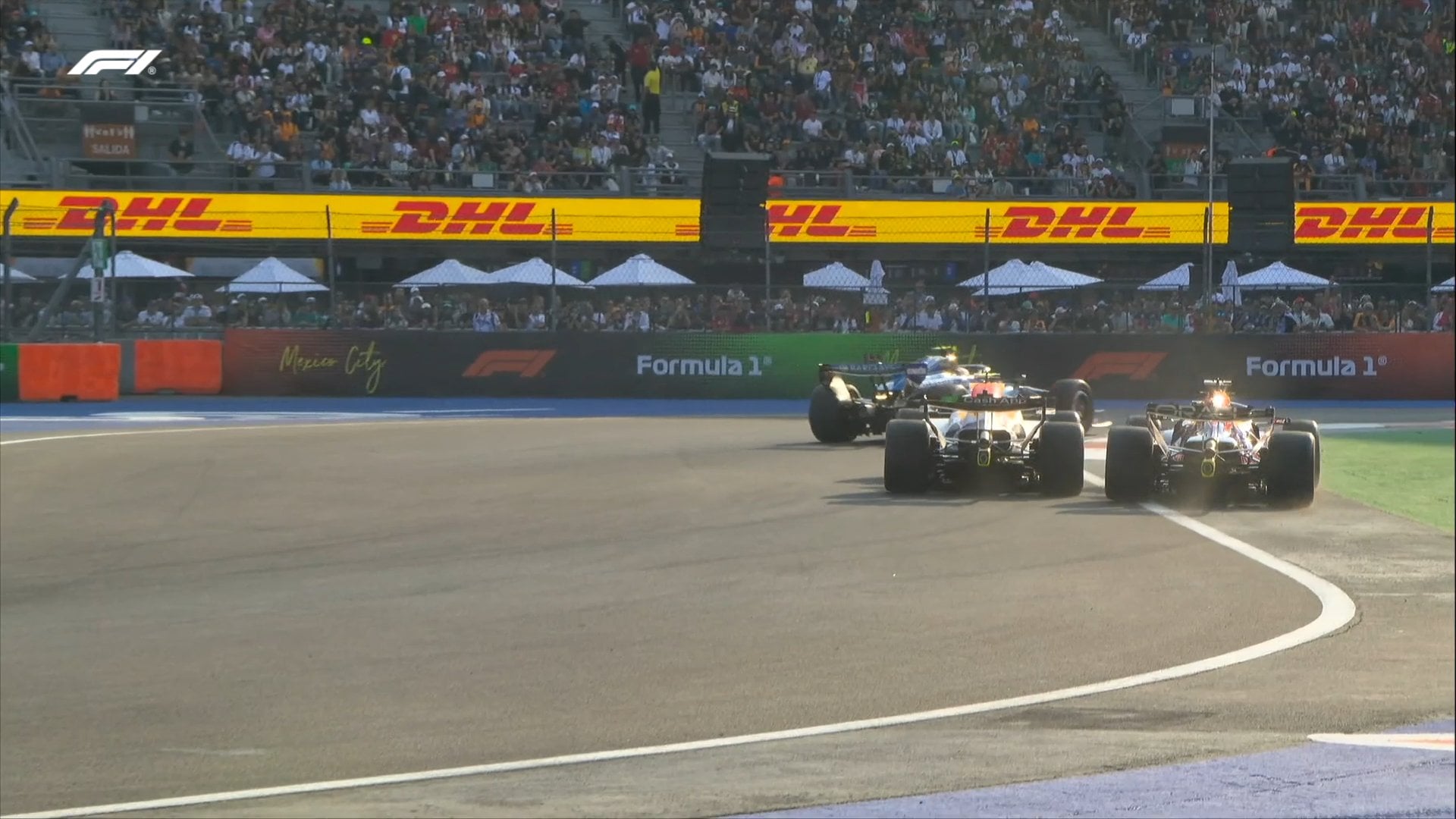 F1: Verstappen e Lawson tocam e provocam rápida bandeira vermelha no TL2 no México F1: Verstappen e Lawson tocam e provocam rápida bandeira vermelha no TL2 no México