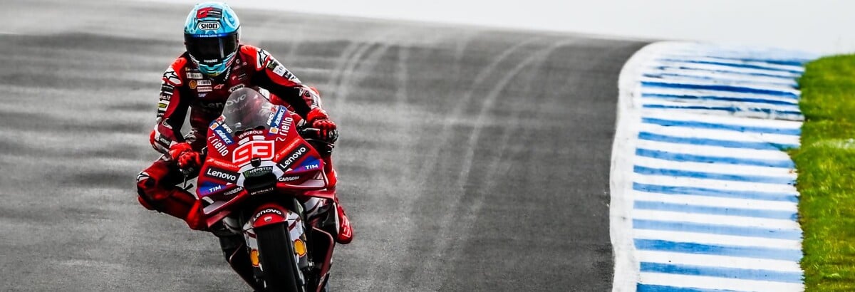 MotoGP: Márquez vê Martín cair e vence Sprint do GP da Austrália MotoGP: Márquez vê Martín cair e vence Sprint do GP da Austrália