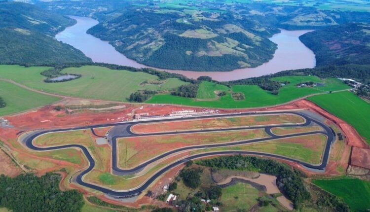 NASCAR Brasil amplia a experiência dos ovais e confirma Chapecó NASCAR Brasil amplia a experiência dos ovais e confirma Chapecó
