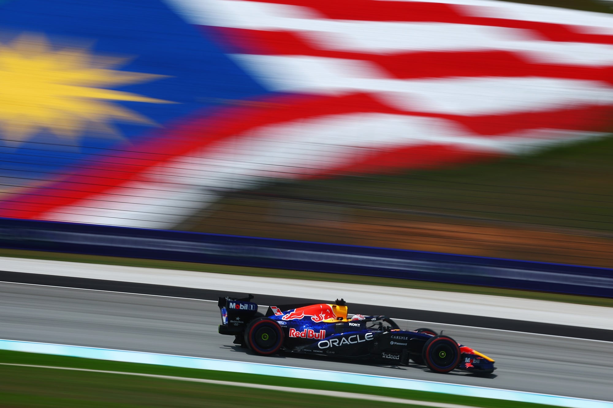 F1: Verstappen lidera 1º treino livre do GP do Bahrein da Malásia em Sepang