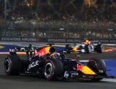 F1: Verstappen improvisa código com a Red Bull após falha no rádio em Singapura