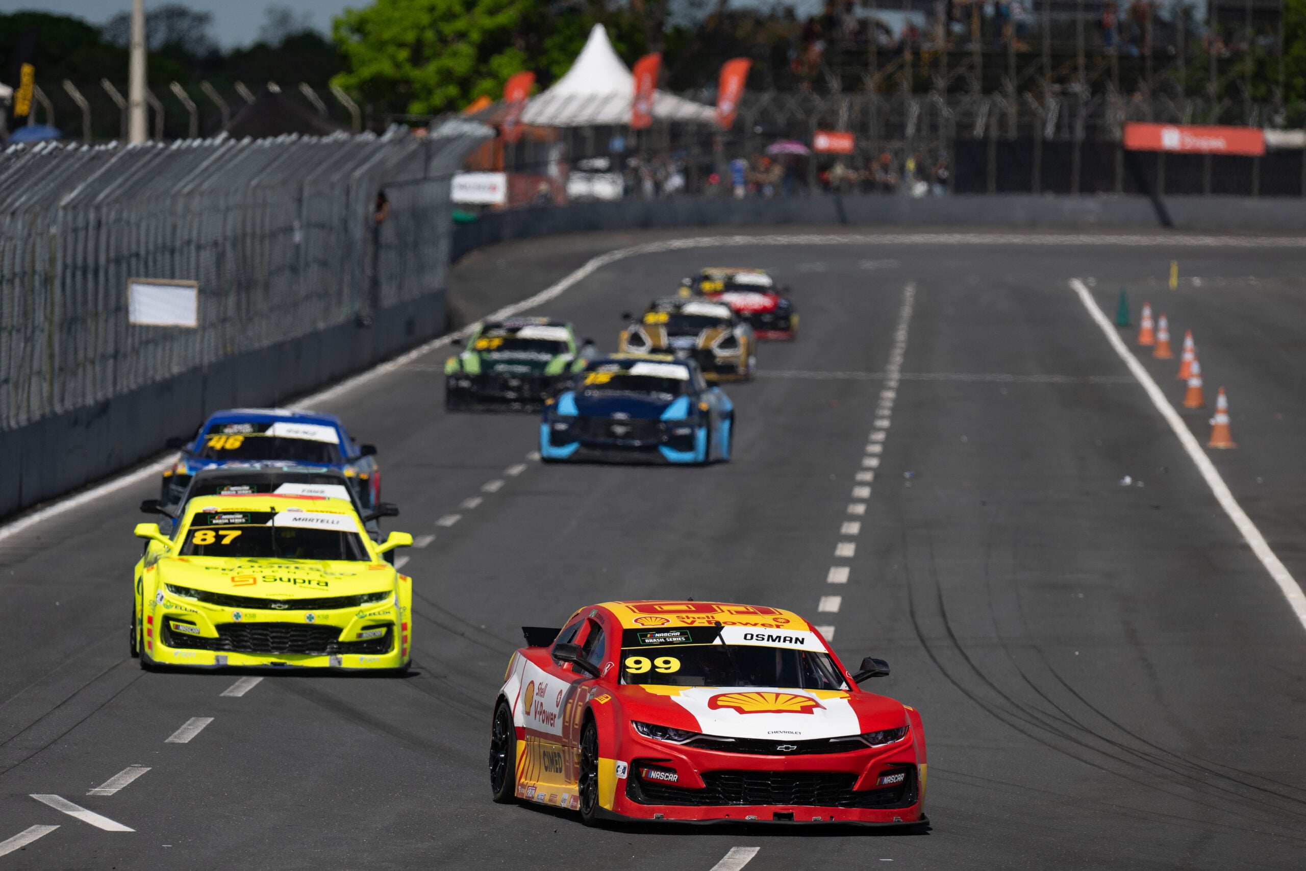 Galid Osman e Ricardo Zonta enfrentam rodada decisiva da NASCAR Brasil