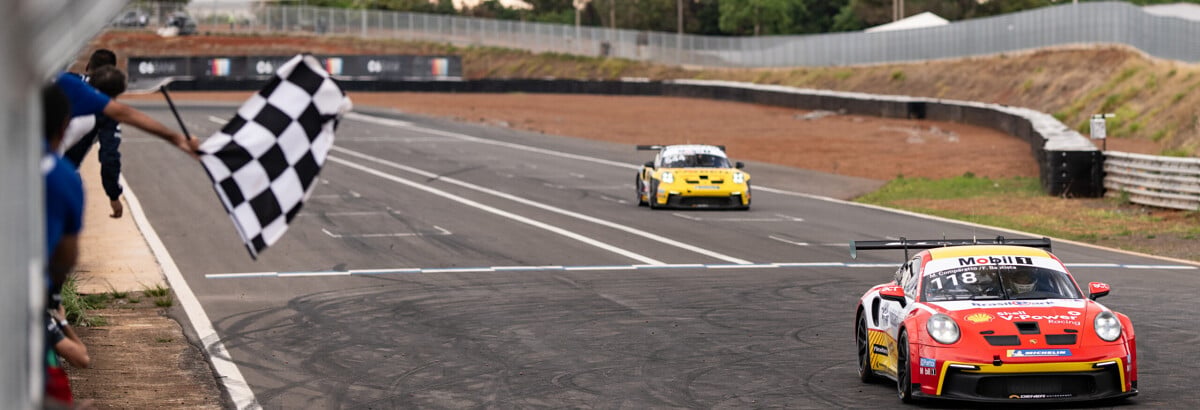 Comparatto/Baptista sobe ao lugar mais alto do pódio na etapa de Brasília da Porsche Endurance Comparatto/Baptista sobe ao lugar mais alto do pódio na etapa de Brasília da Porsche Endurance