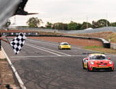 Comparatto/Baptista sobe ao lugar mais alto do pódio na etapa de Brasília da Porsche Endurance