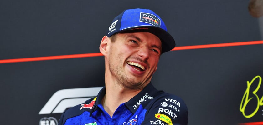 F1: Max Verstappen reage com ironia ao caos de software no Bahrein