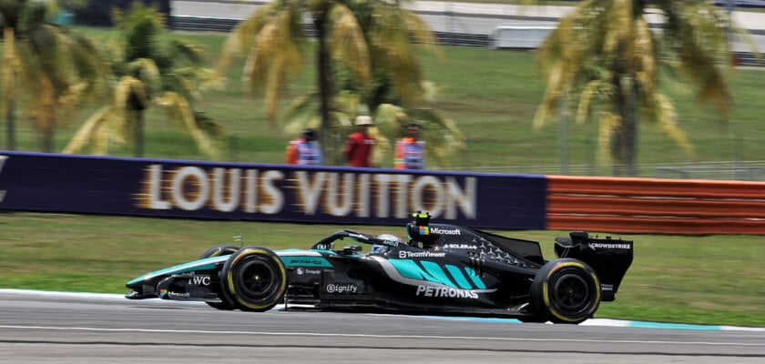 F1: Asfalto antigo de Sepang pode ter mascarado evolução da Mercedes, diz Antonelli