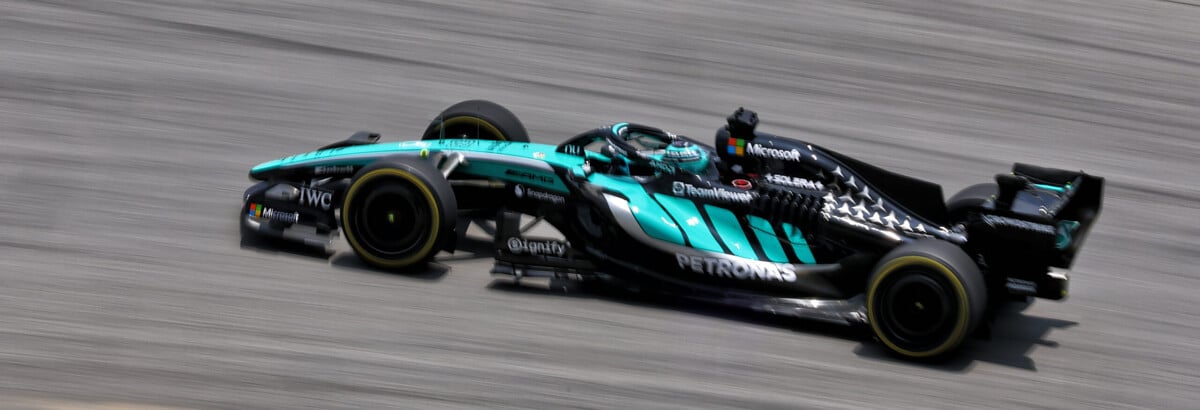 F1: Russell vê Verstappen e McLaren como forças para GP do Bahrein na Malásia