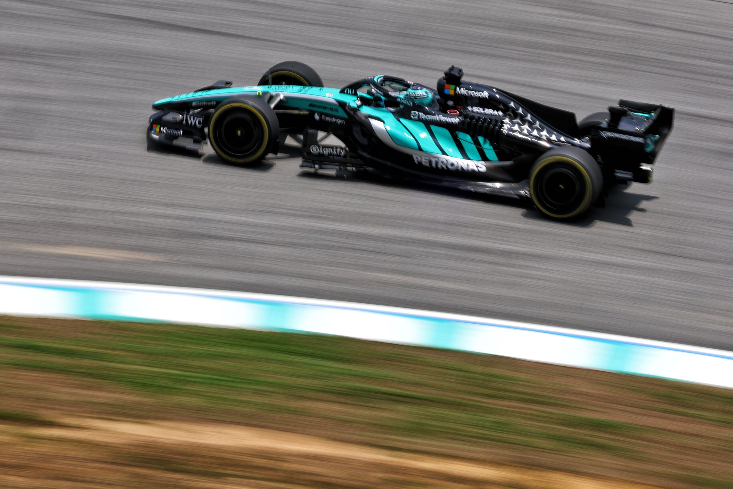 F1: Veja as melhores fotos da sexta-feira em Sepang George Russell (GBR) Mercedes AMG Formula One Team W17.