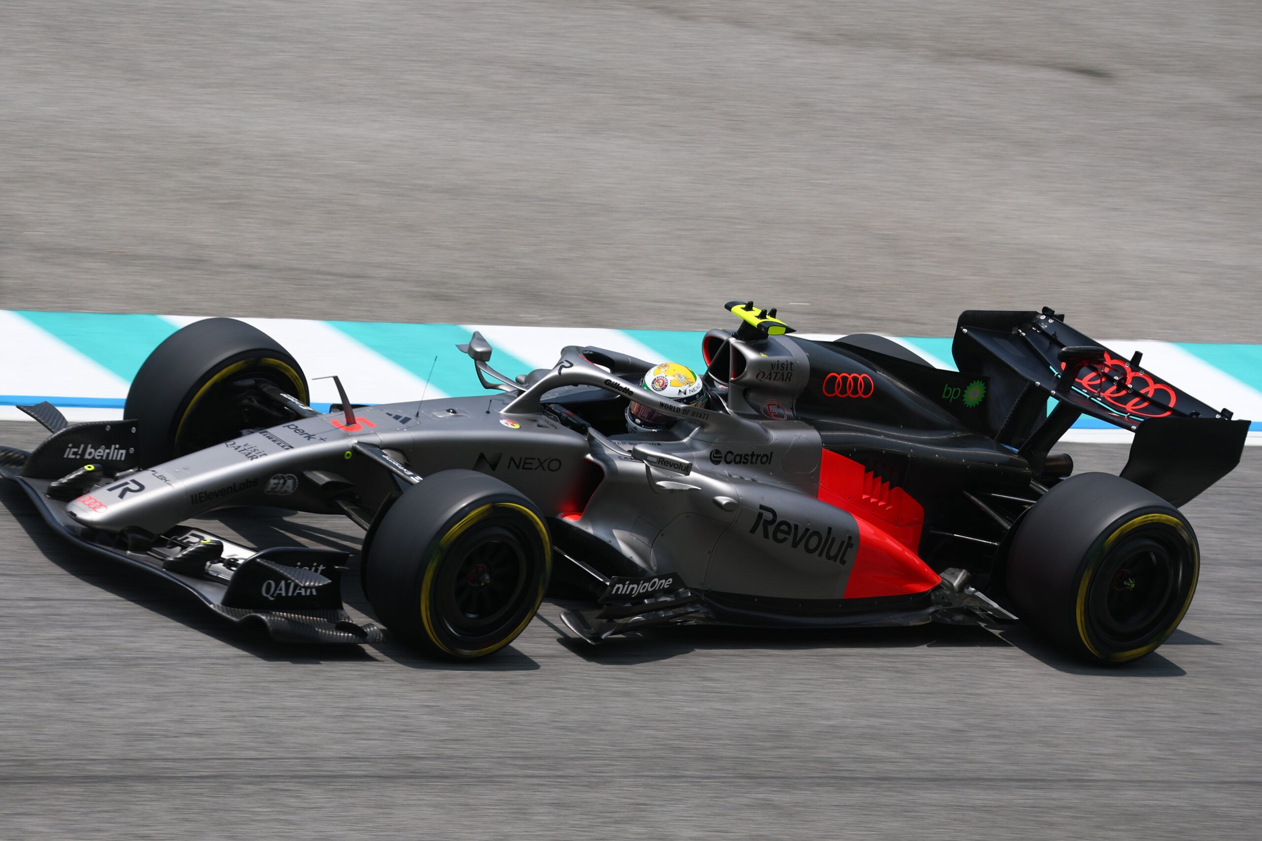 F1: Veja as melhores fotos da sexta-feira em Sepang Gabriel Bortoleto (BRA) Audi F1 Team R26.